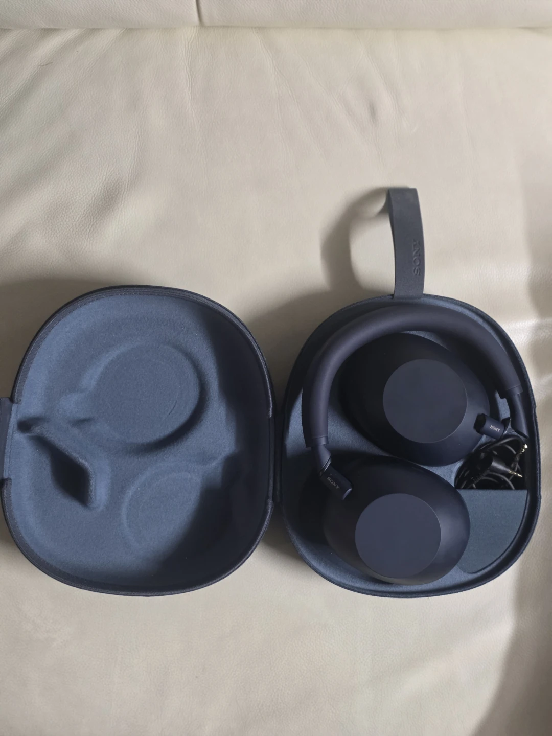 Sony WH-1000XM6 Noise Cancelling Headphones with Case - photo 3