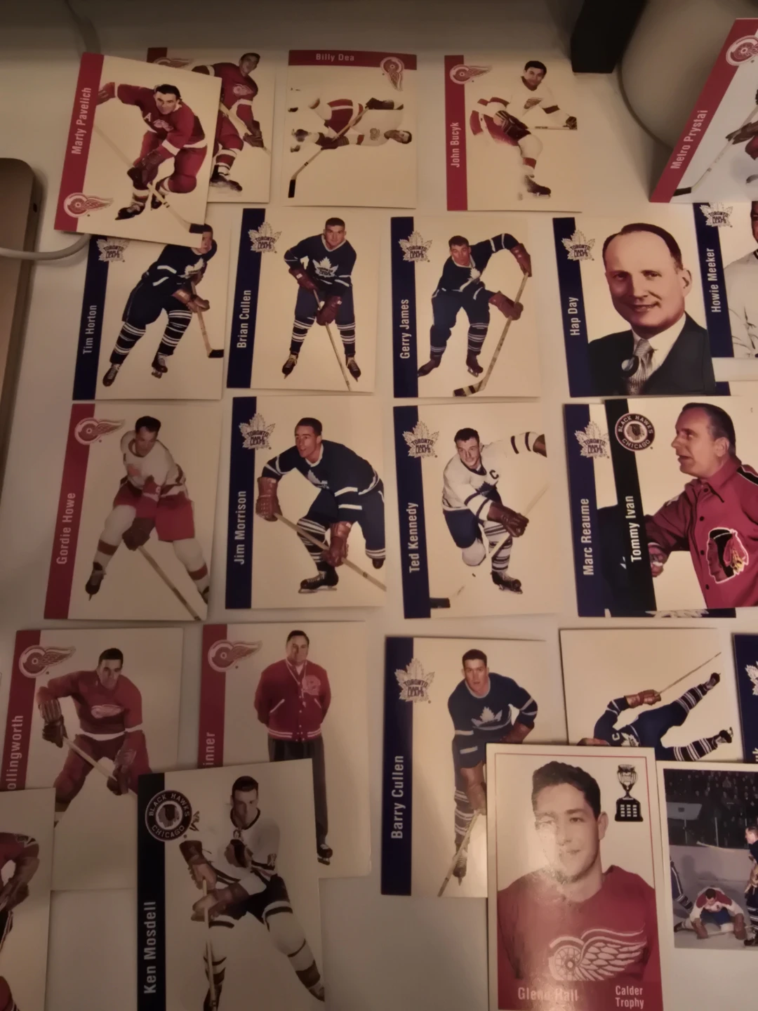 Collection of Vintage Hockey Cards - photo 5