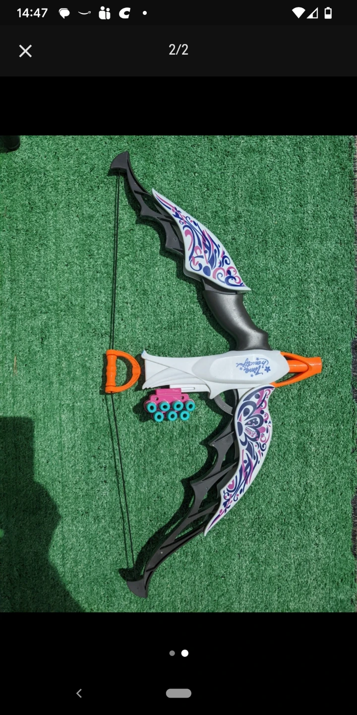 Toy Bow and Arrow Set with Suction Darts