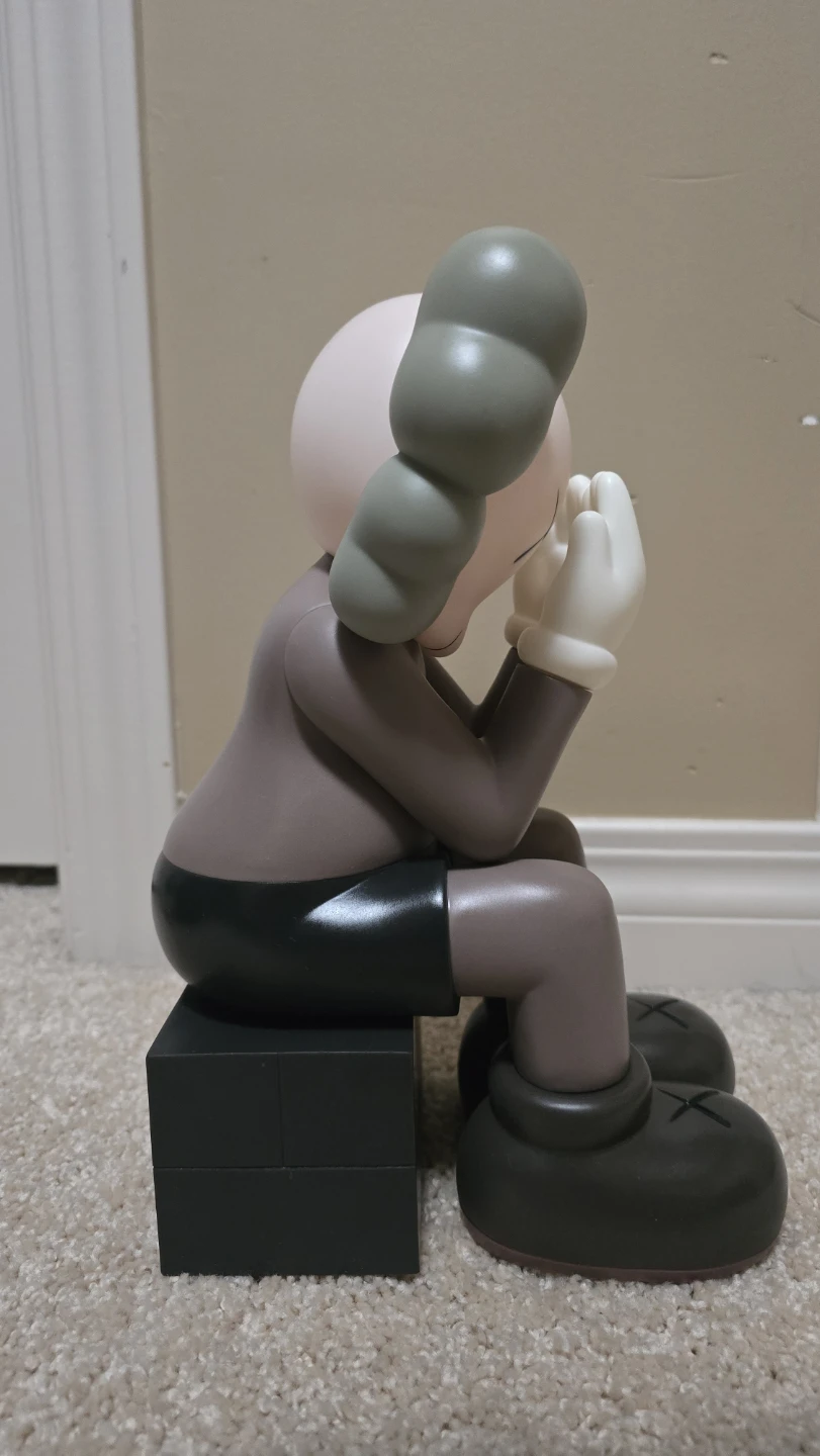 Kaws Figure - photo 4