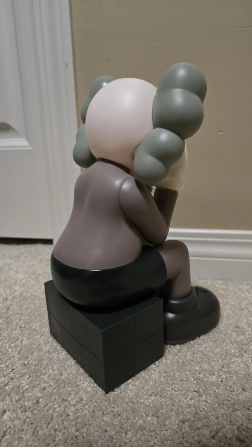 Kaws Figure - photo 5