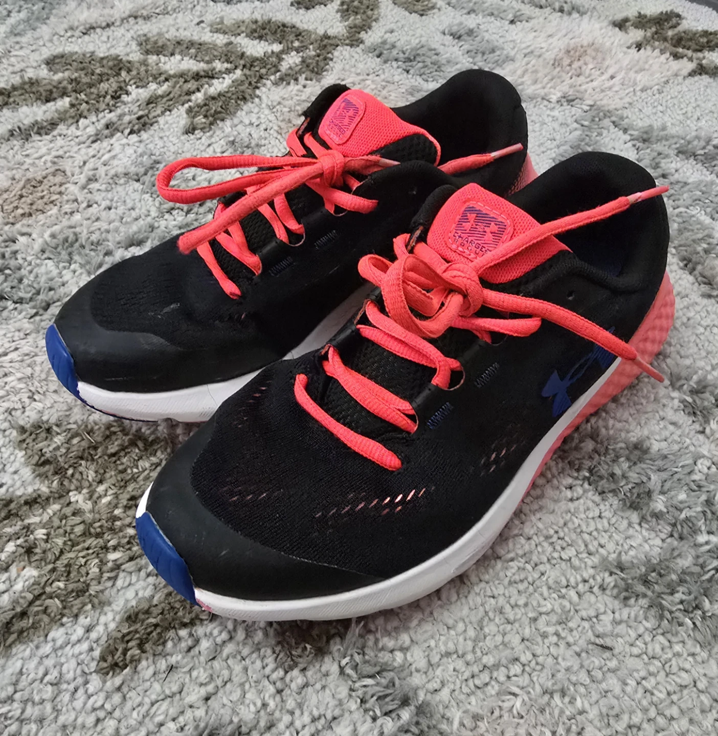 Under Armour Charged Rogue Running Shoes, size 5