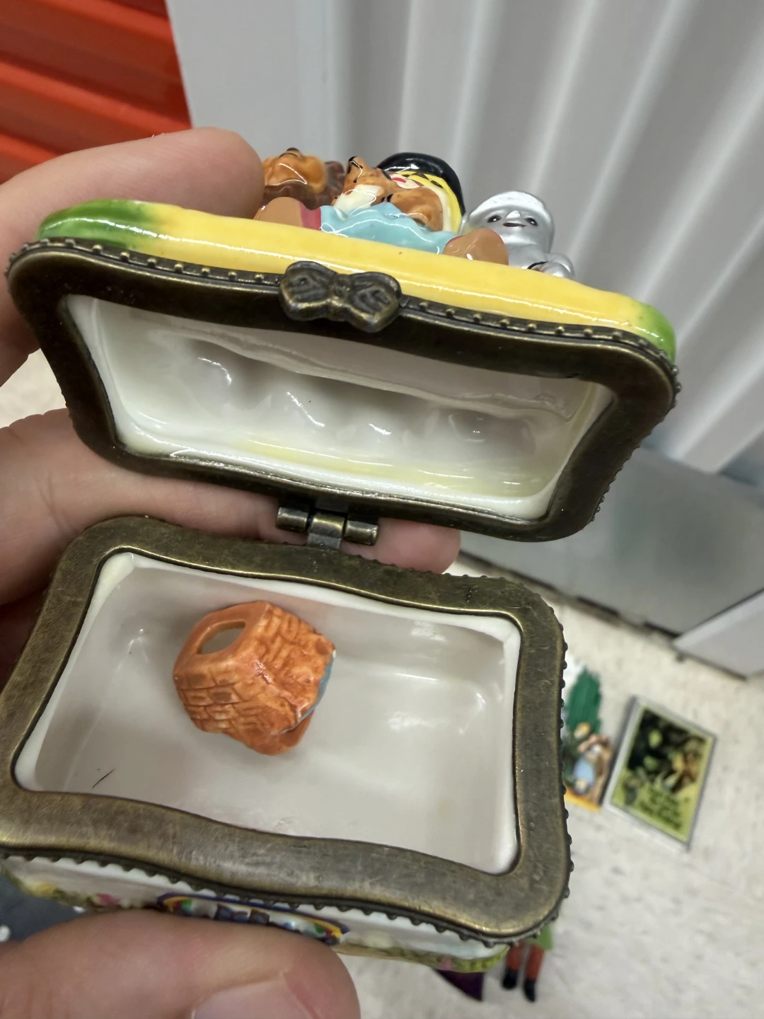 The Wizard of Oz Trinket Box and Tin Lot - photo 3