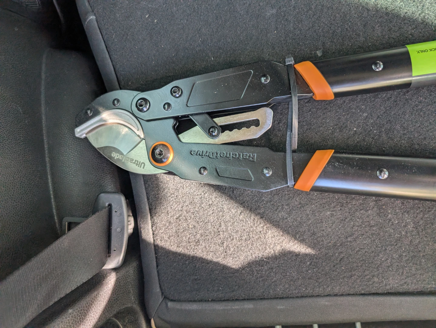 Fiskars UltraBlade Ratchet Lopper - photo 2