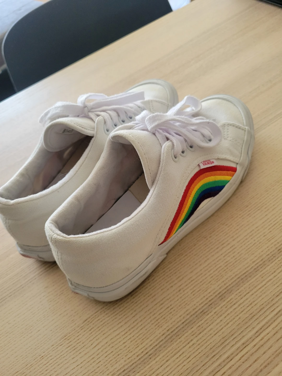 Vans rainbow sneaker womens 7 - photo 2