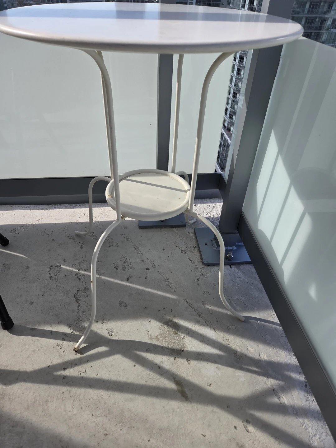 White Round Bistro Table - photo 3