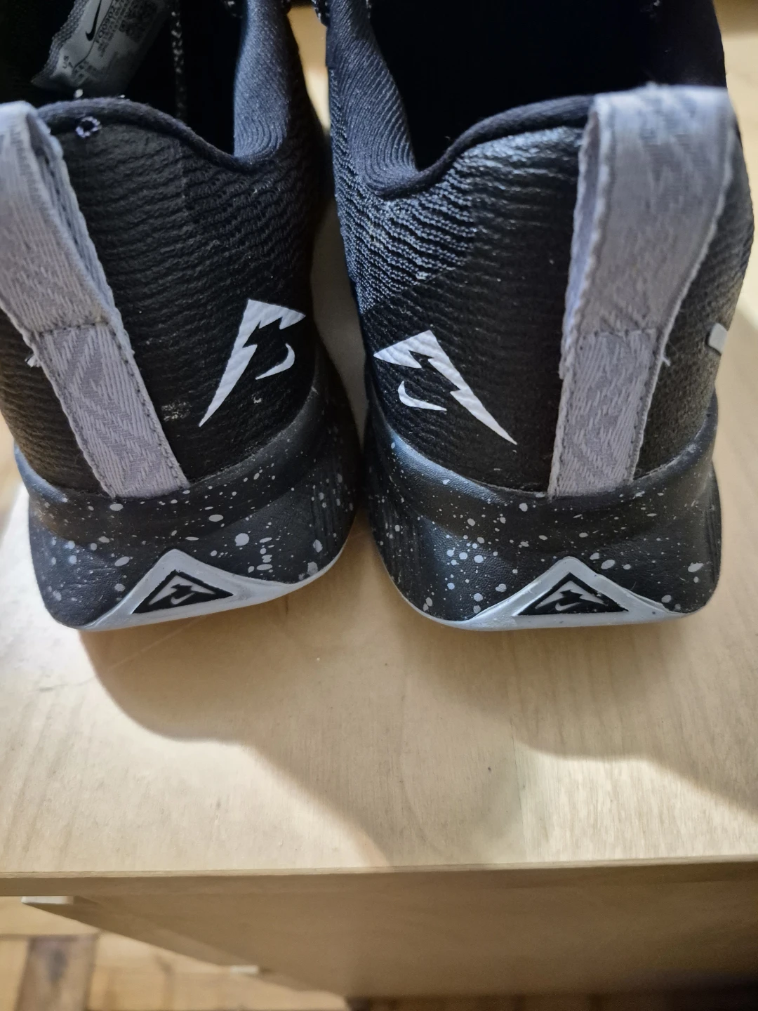 Nike Size 7 Trail 3 Wmns Running Shoes - photo 3