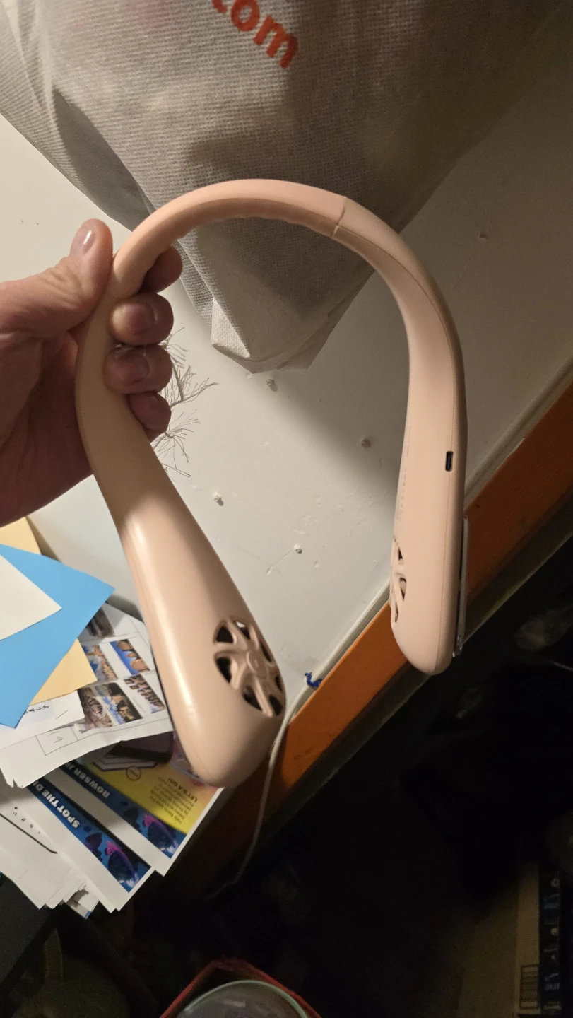 ** broken ** Pink Wearable Neck Fan