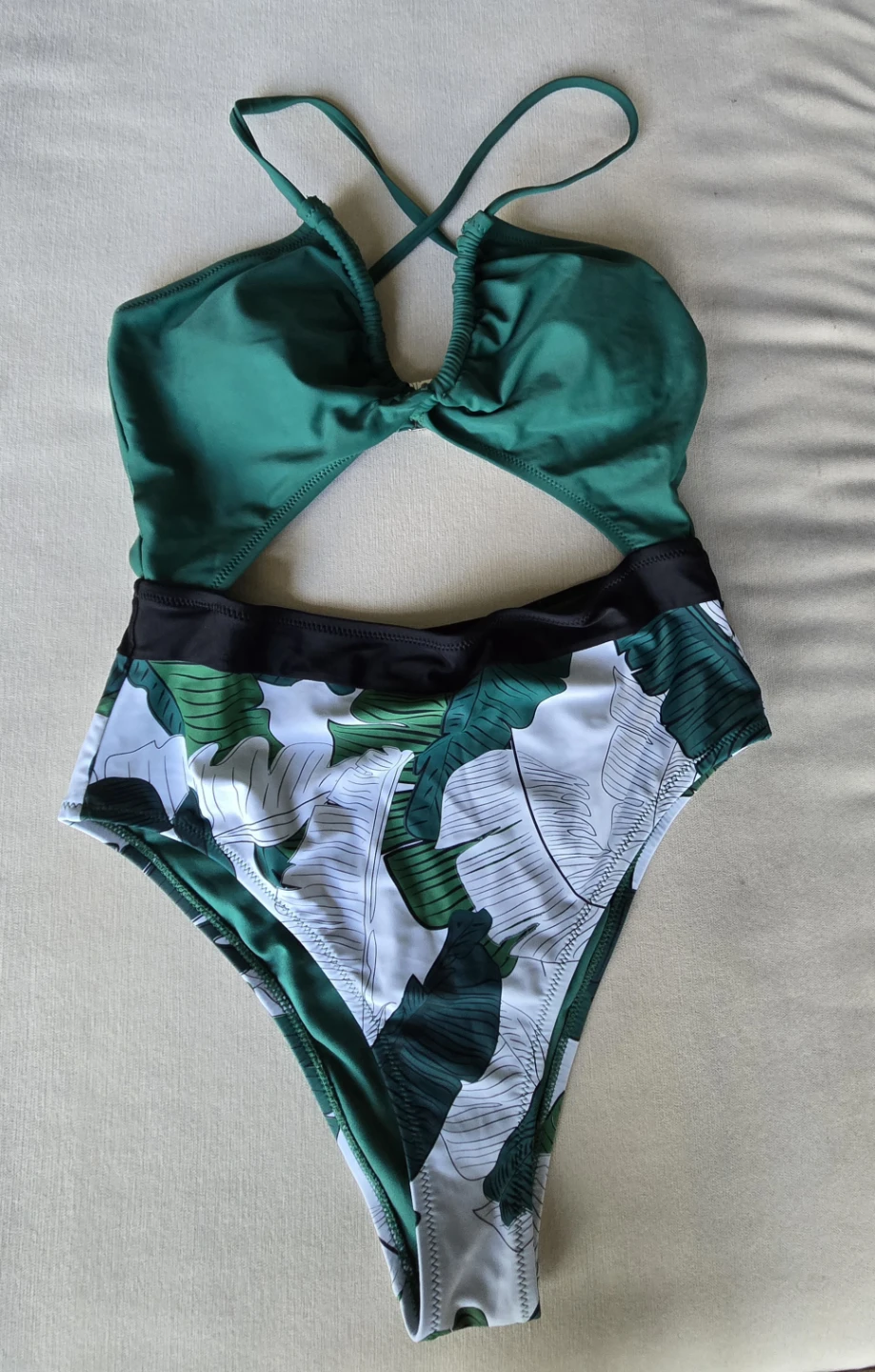 Cupshe Cut out One-Piece Swimsuit [L]