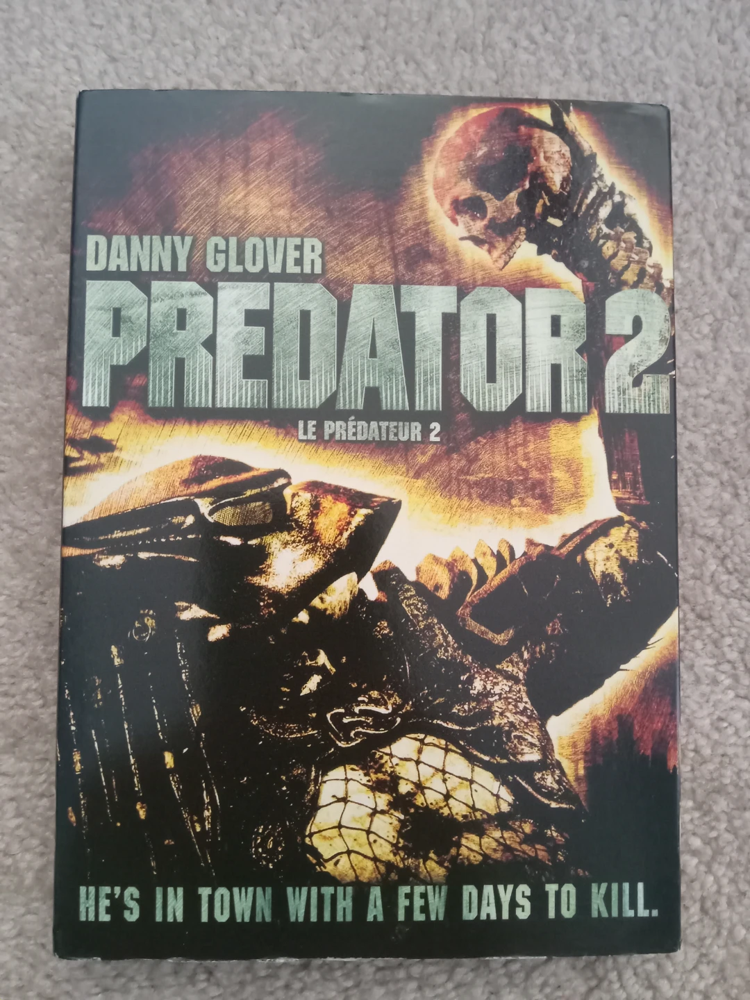 Predator 2 DVD