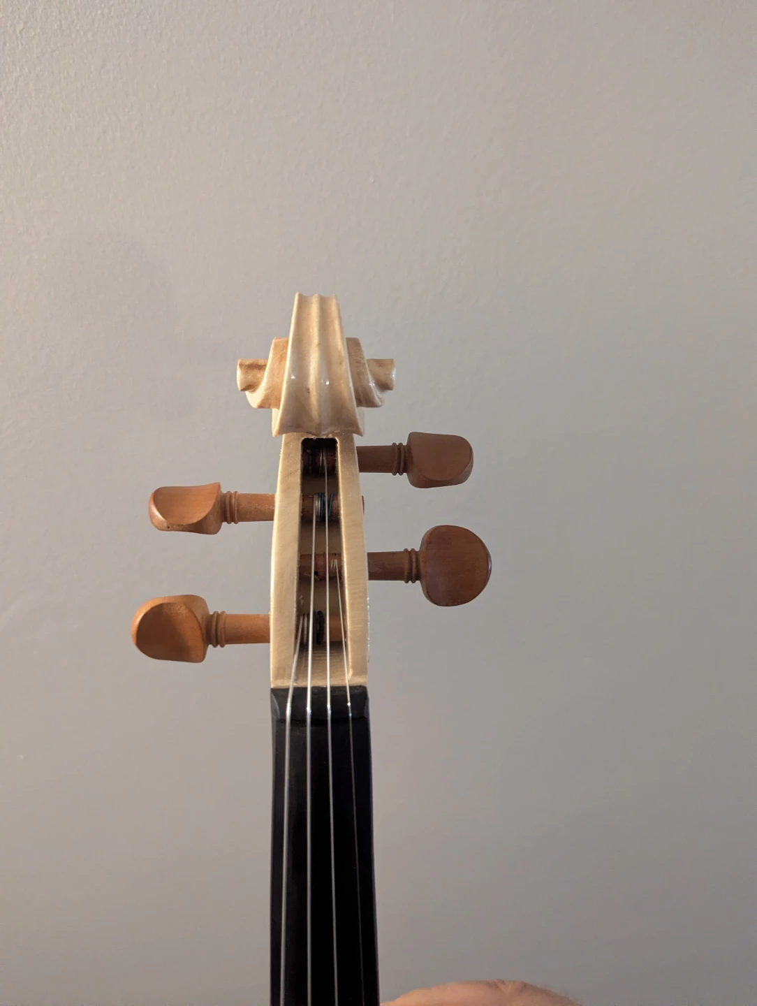 4/4 Beautiful Full Size Violin and Accessories - photo 3