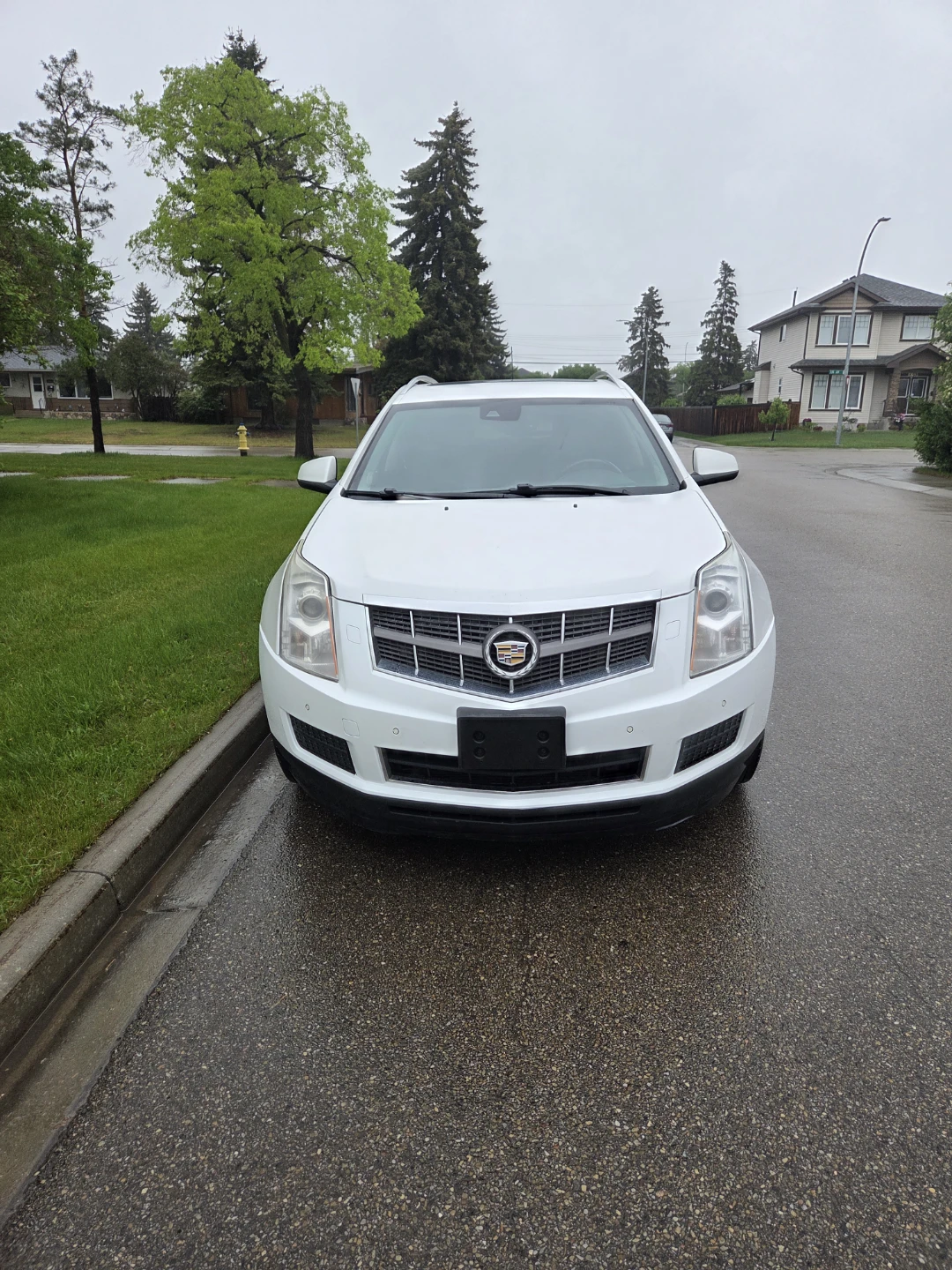 2016 Cadillac SRX Luxury AWD – 153,000 km