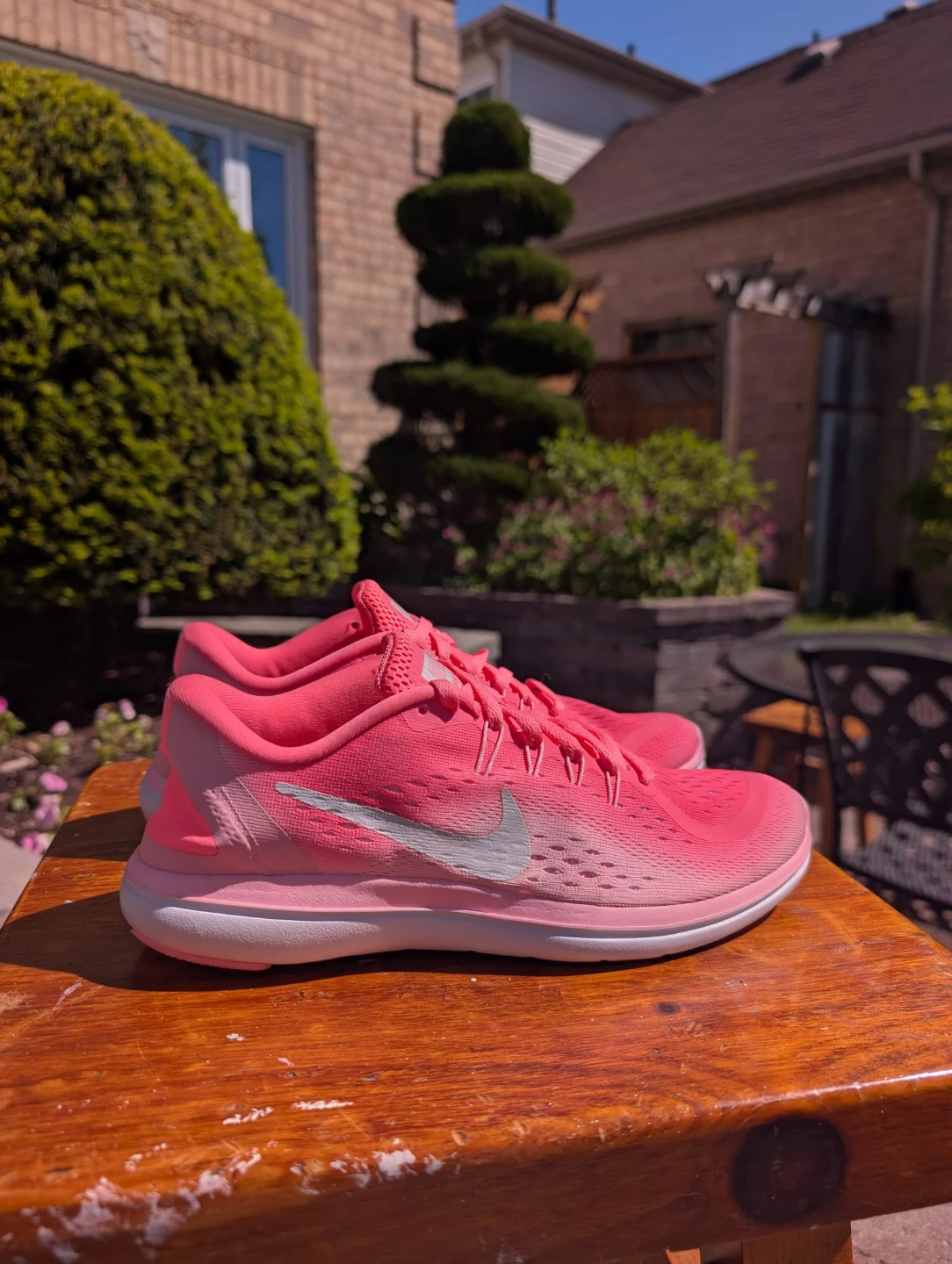 Pink Nike Flex Run Running Shoes - women's size 8
