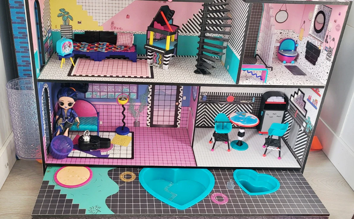 LOL Surprise! Doll House Playset with Furniture