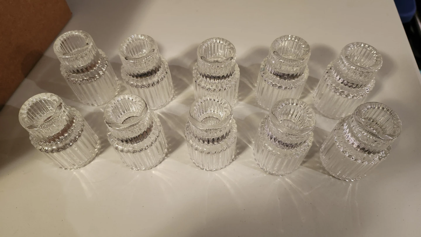 Set of 10 Glass Taper Candle Holders ⚽