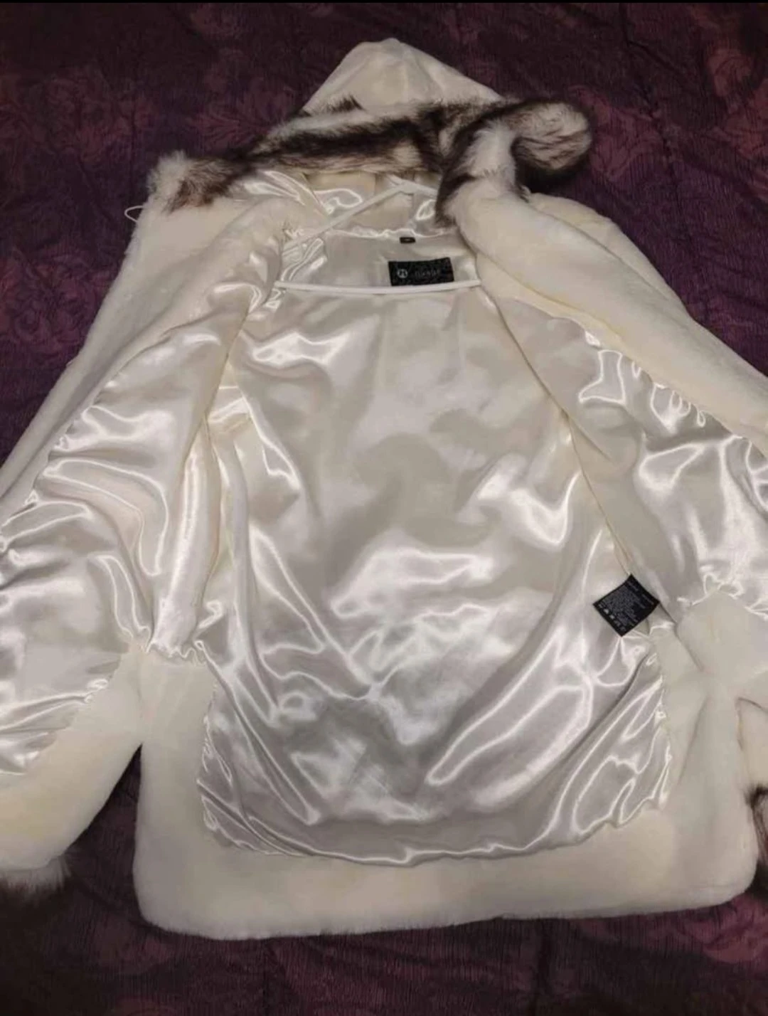 BNWT Women's Medium Nuage Faux Fur Coat - photo 2