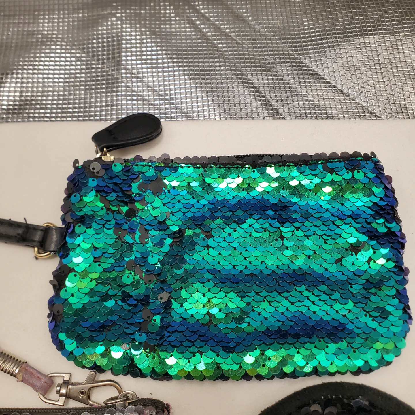 3 Sequin Pouches - photo 5