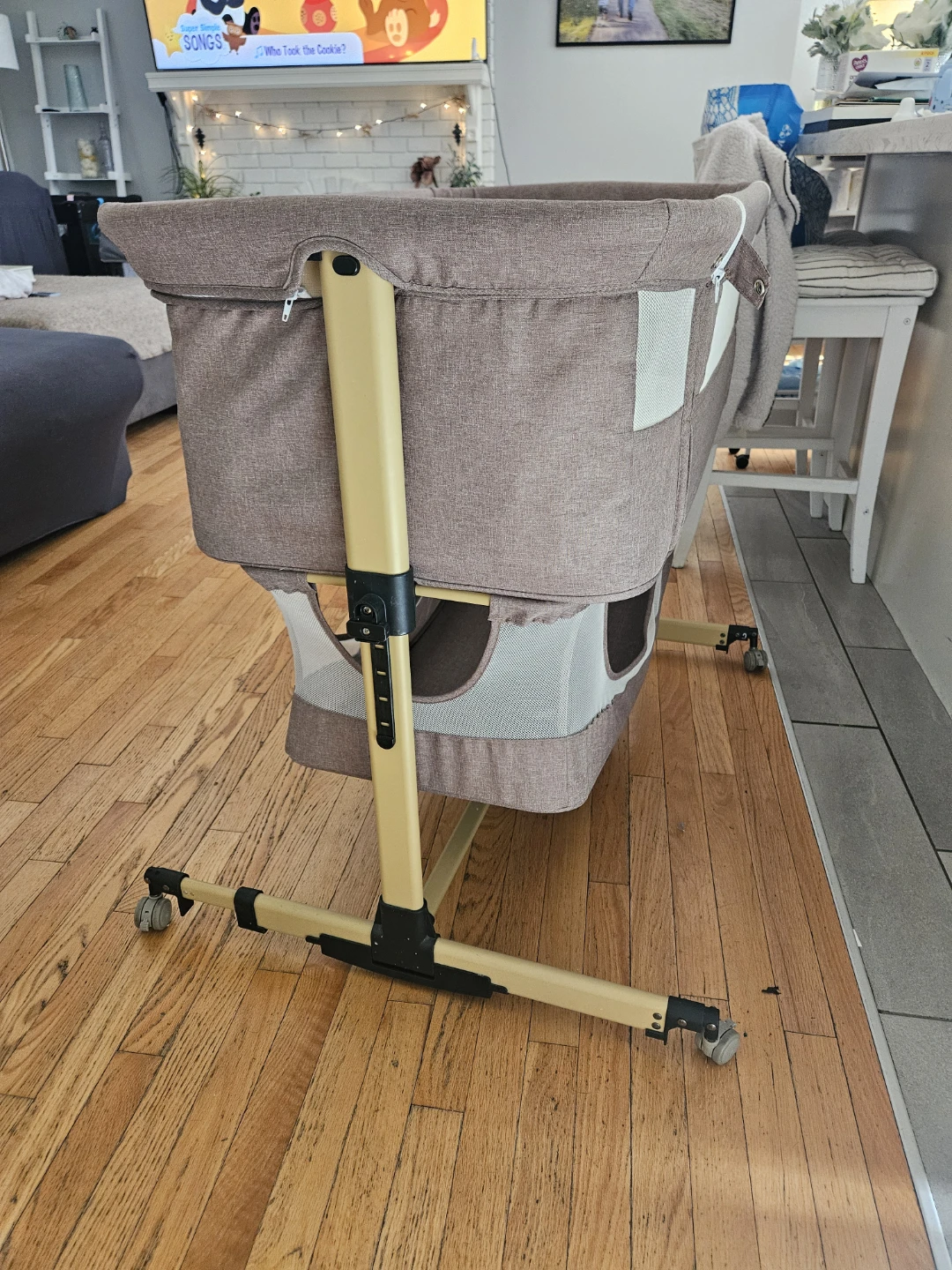 Baby bedside bassinet - photo 3