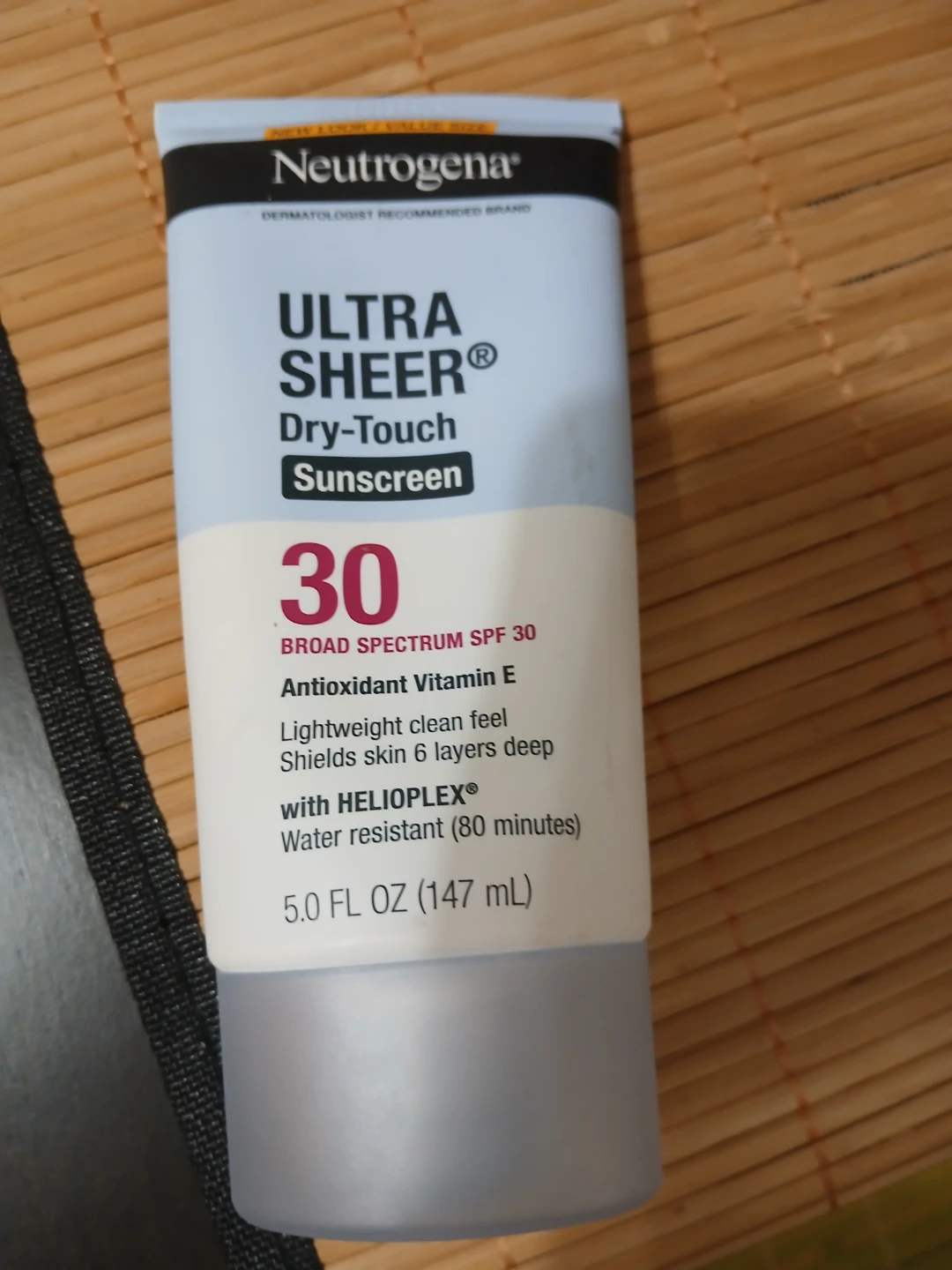 Neutrogena Ultra Sheer Dry-Touch Sunscreen SPF 30⚽