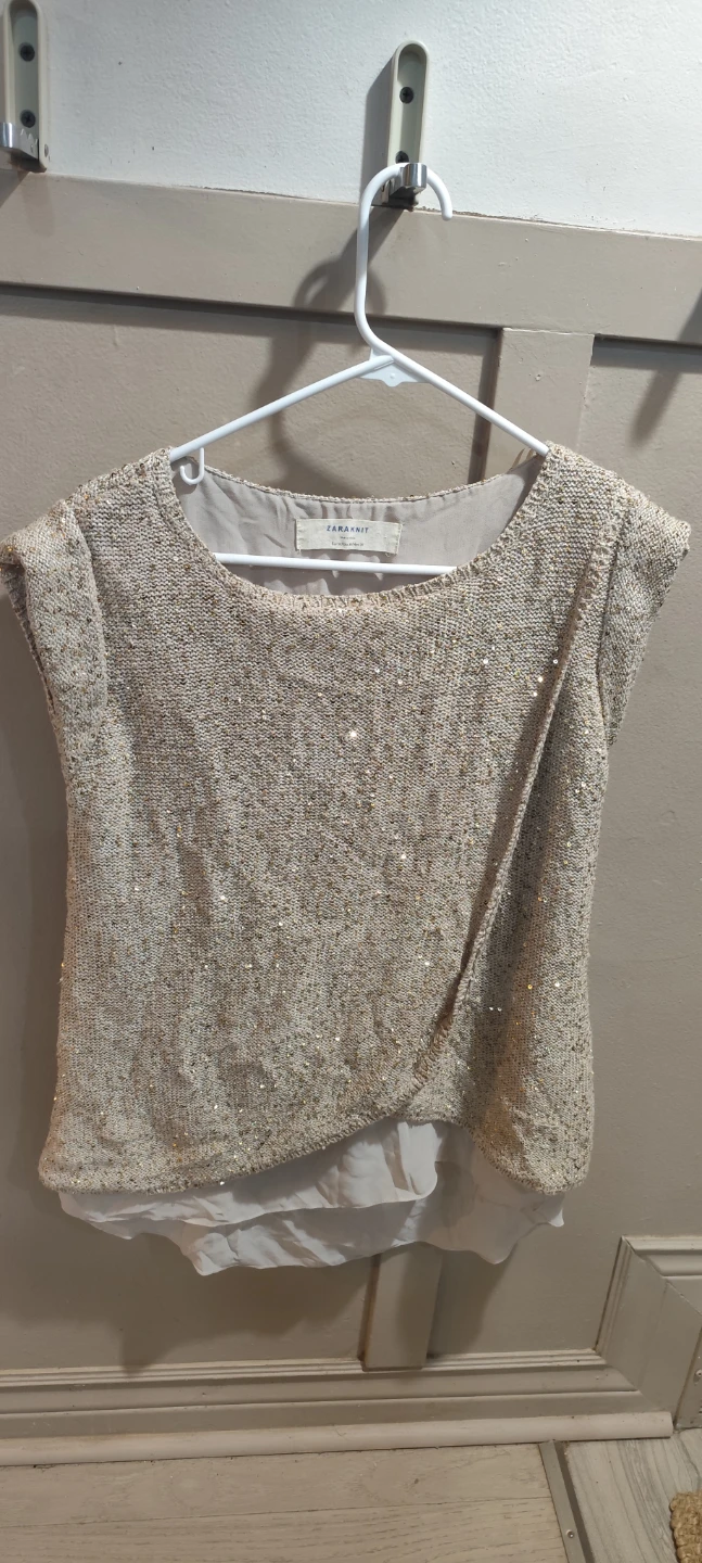 ZARA KNIT Sequined Top medium