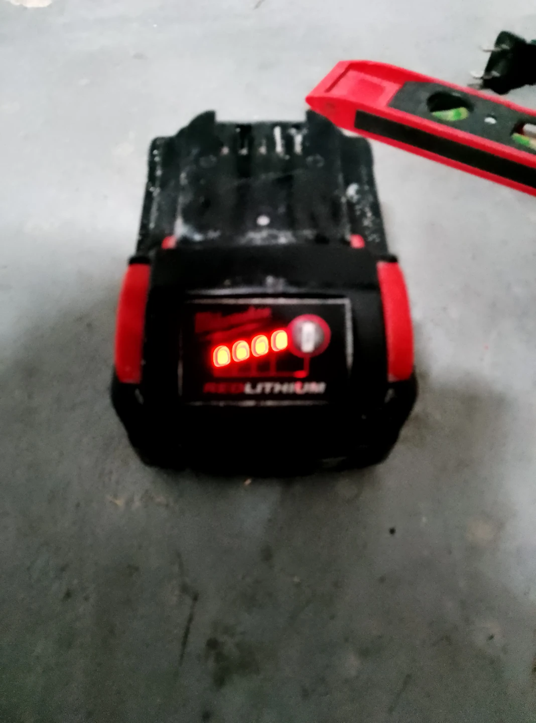 Milwaukee M18 RedLithium XC5.0 Battery & Charger Set - photo 4