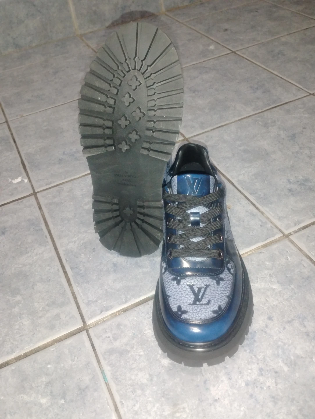 Louis Vuitton Blue Monogram Sneakers - photo 3