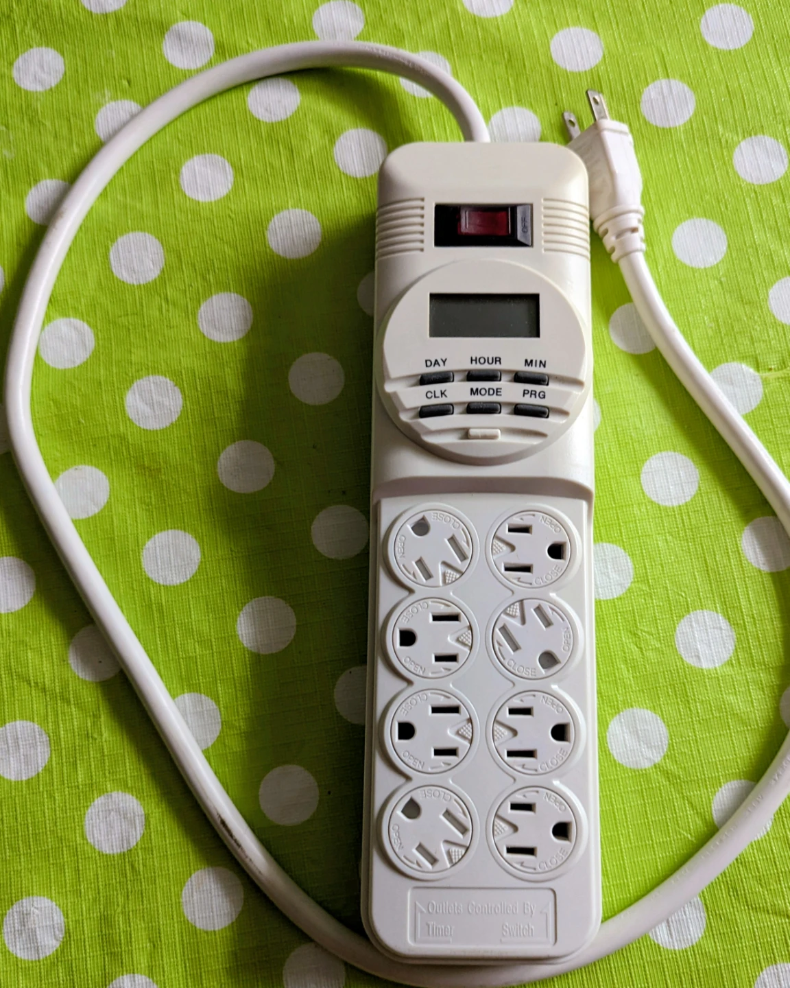 Digital Timer Power Bar with 8 Outlets