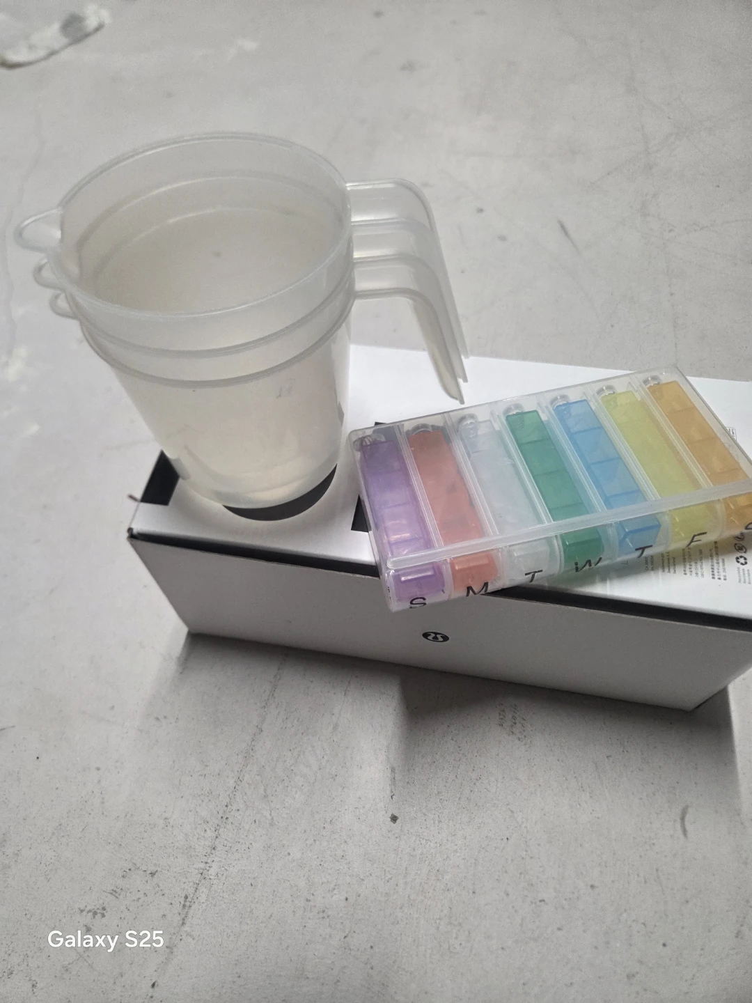 7-Day Pill Organizer and Plastic Cups