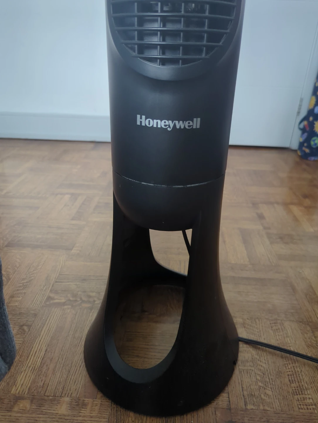 Honeywell QuietSet Tower Fan - photo 3