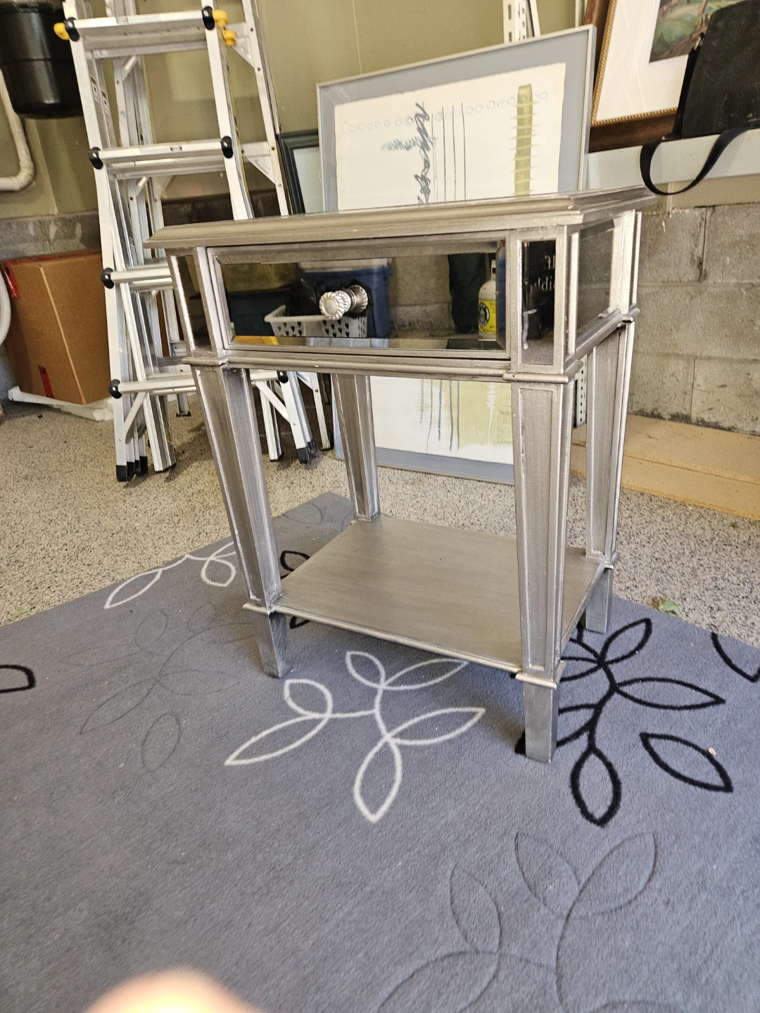 Night side table