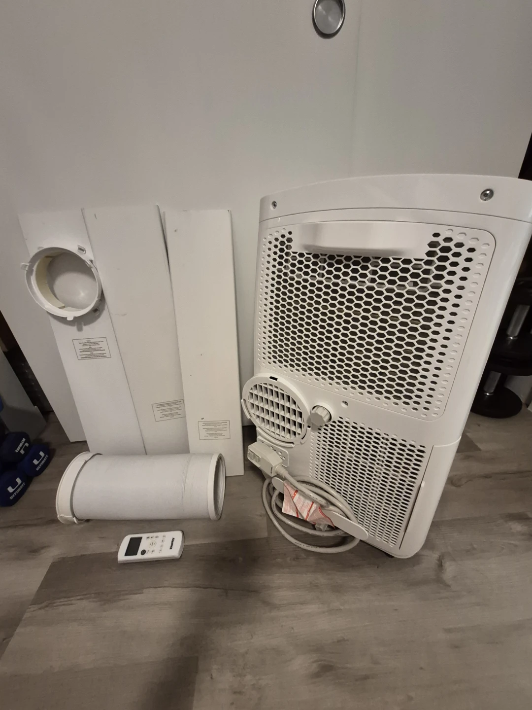 Danby Portable Air Conditioner - photo 2