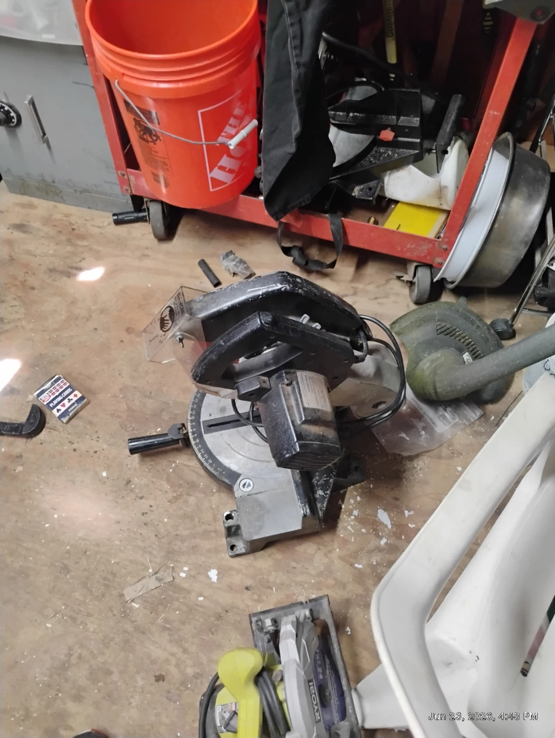 black Decker Miter Saw - photo 2