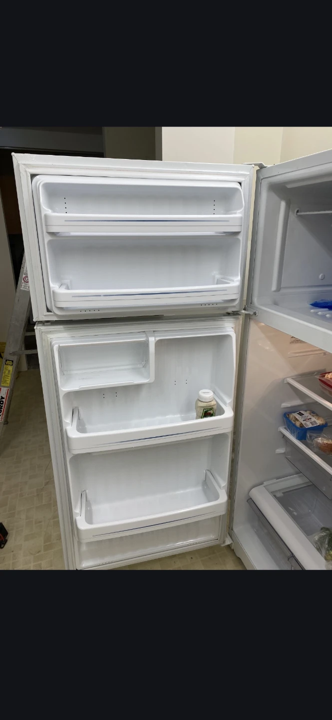 White Top-Freezer Refrigerator - photo 3