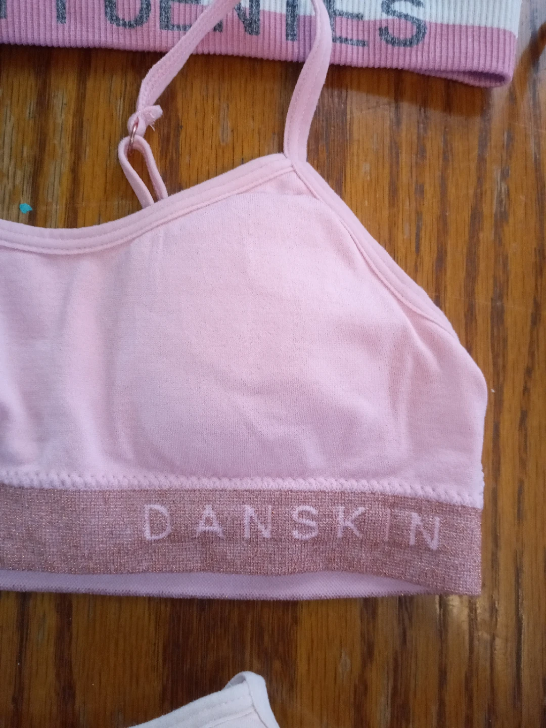 Danskin & Daisy Fuentes Girls Sports Bras (Assorted Sizes) - photo 3