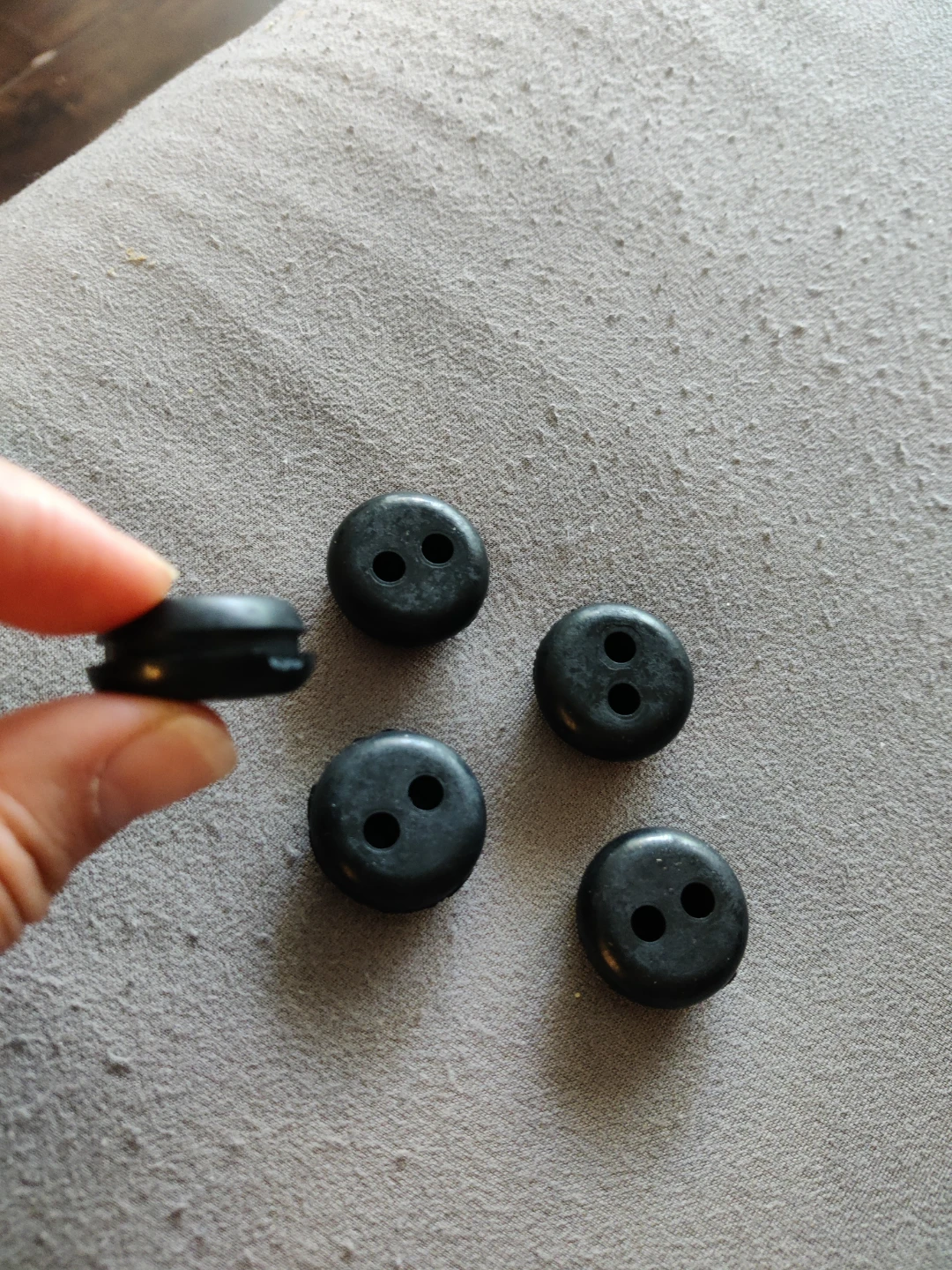 Set of 5 Black Rubber Stoppers - photo 2