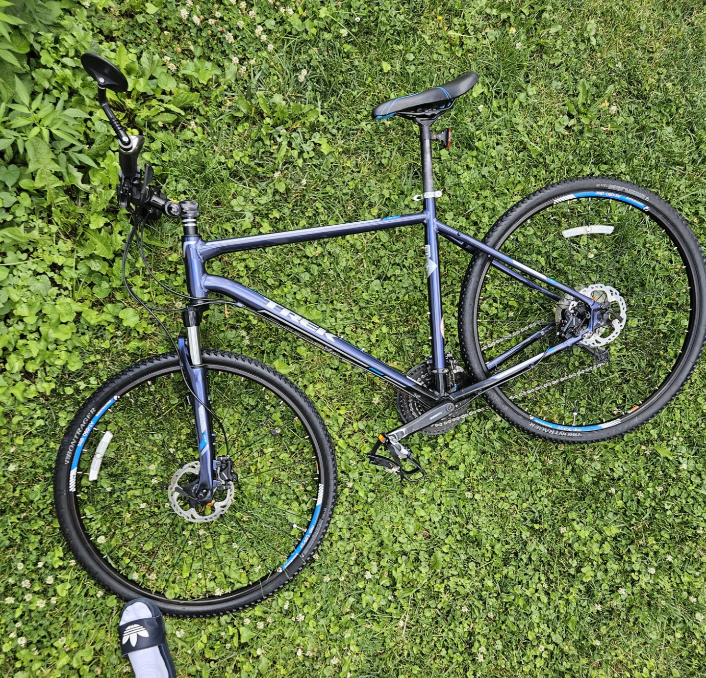Trek Dual Sport 8.4 Hybrid Bike