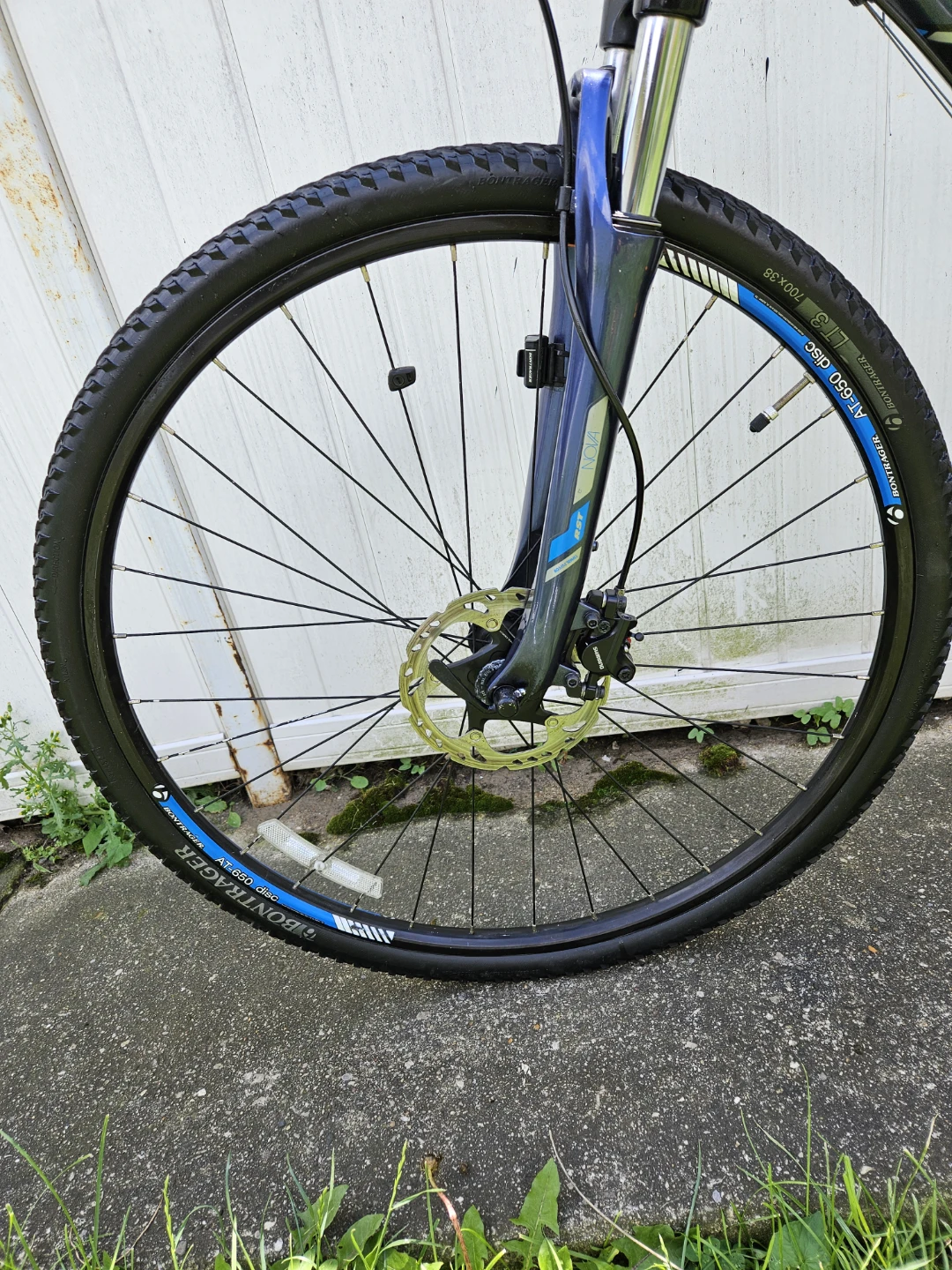 Trek Dual Sport 8.4 Hybrid Bike - photo 4