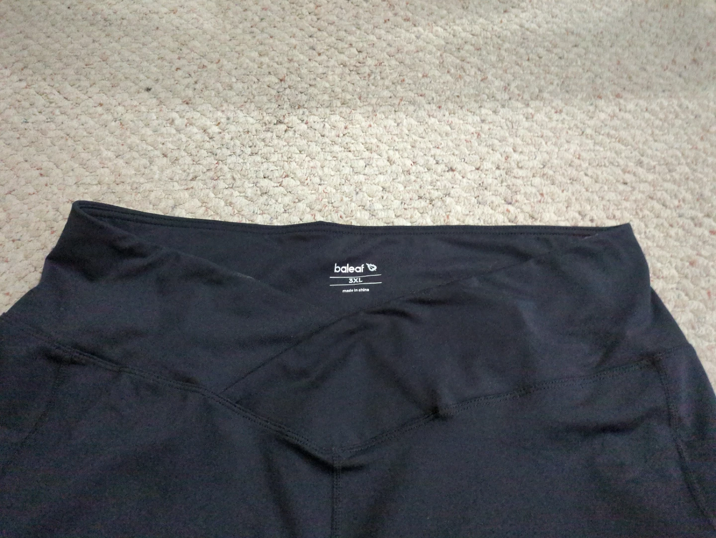 Baleaf Black Pants Cross V Front - Size 3 - photo 2