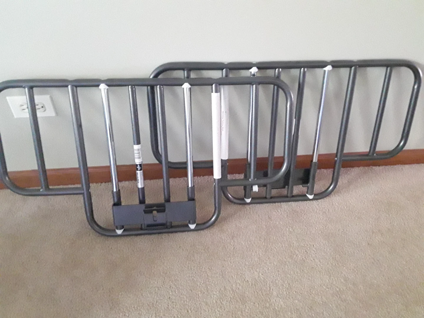 Bed side rails 2 are on a set