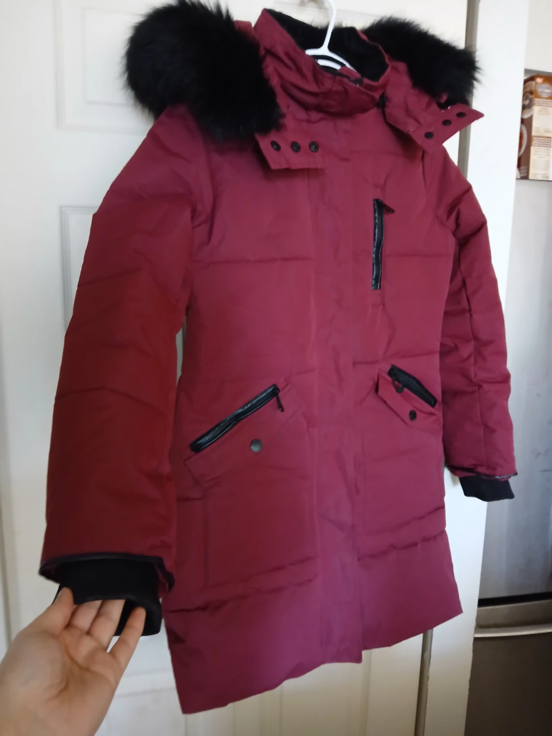 Noize burgundy winter coat with black fur trim, size S - photo 2