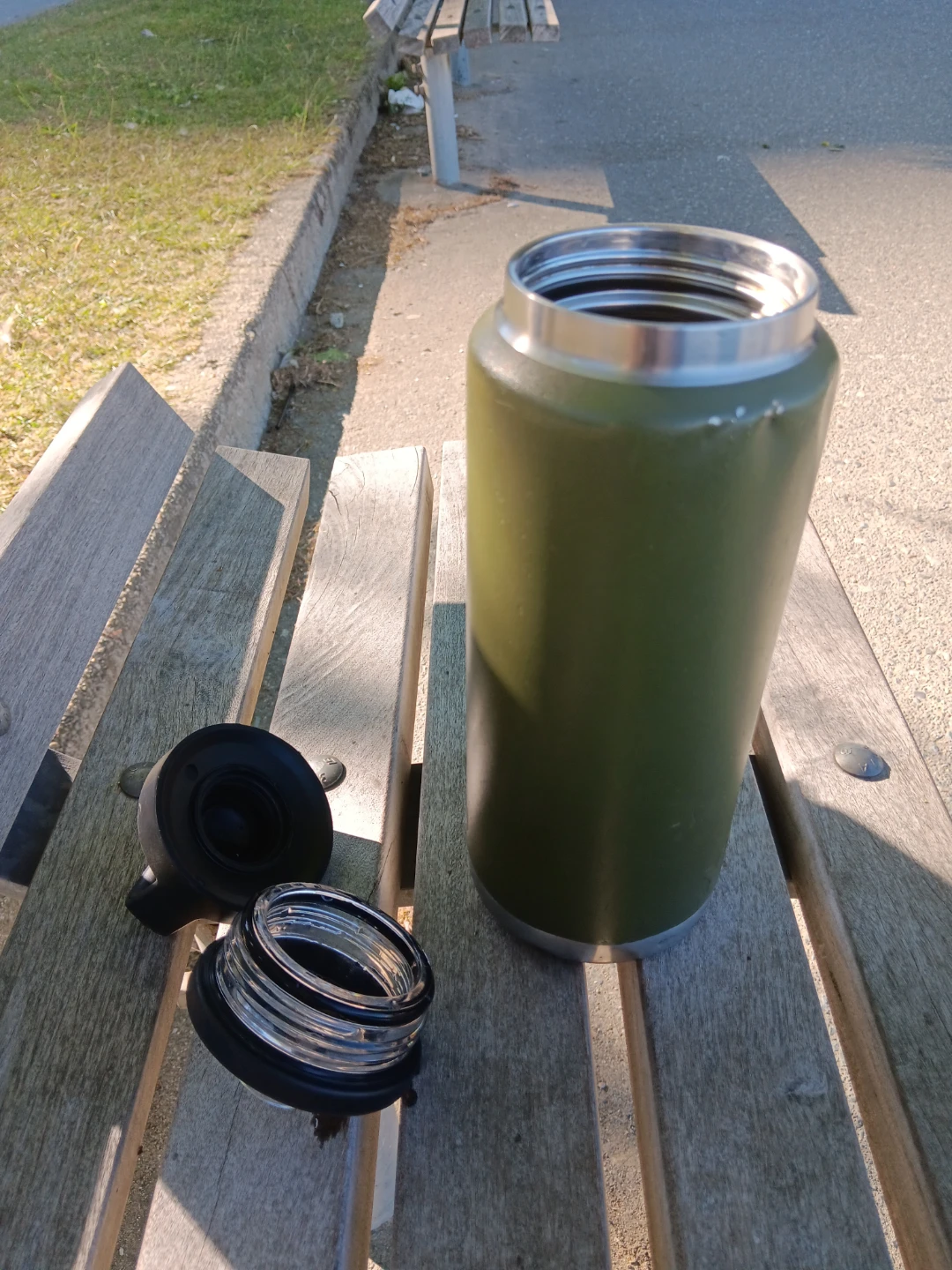 Green Insulated Yeti Water Bottle - photo 3