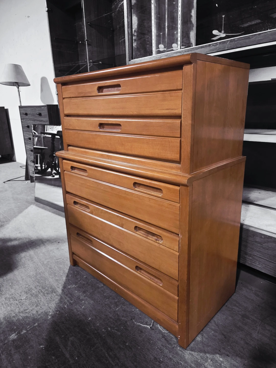 MCM 5 Drawer Solid Maple Dresser (Delivery Available) - photo 2