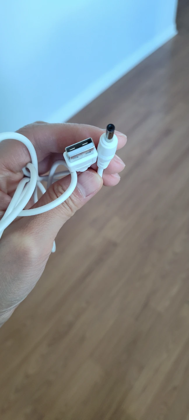 White USB to DC Barrel Jack Power Cable - photo 2
