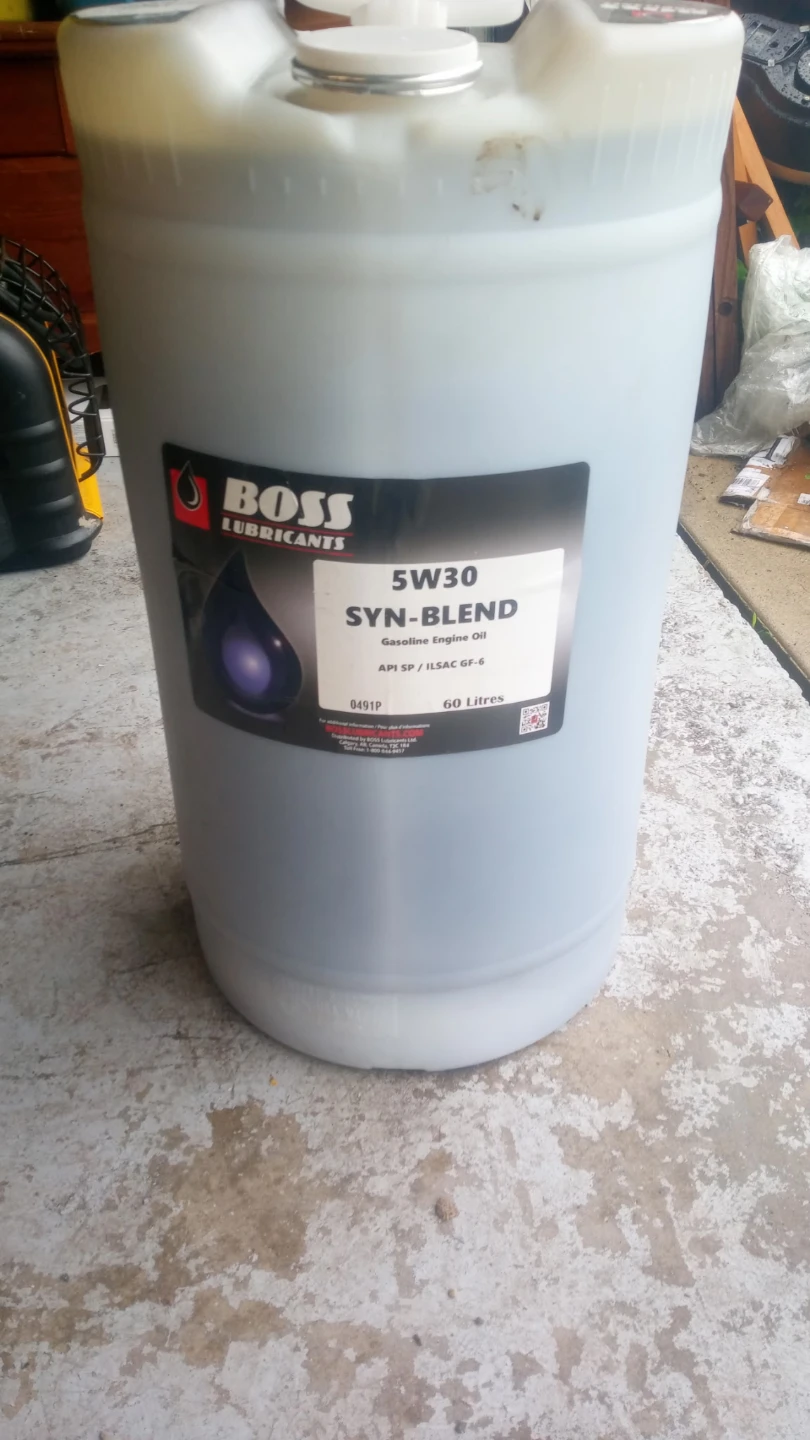 BOSS Lubricants 5W30 Syn-Blend Gasoline Engine Oil