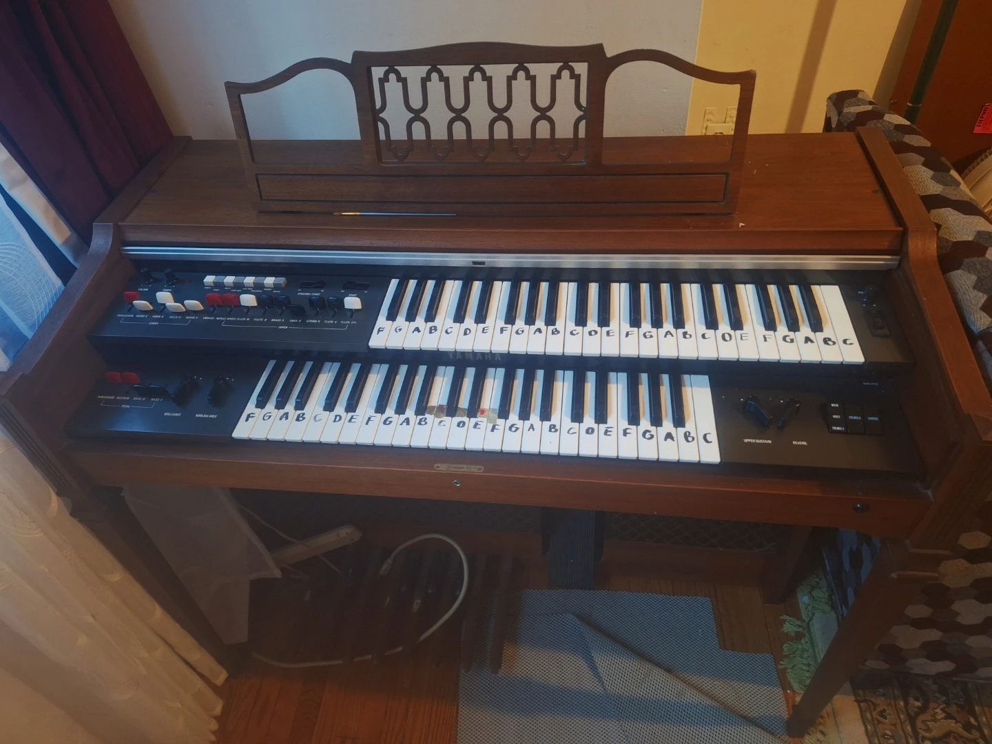 Yamaha organ and organ course books