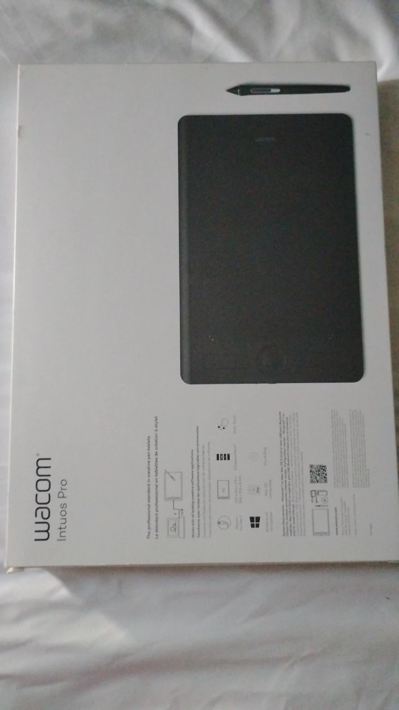 Wacom Intuos Pro Pen Tablet - photo 2