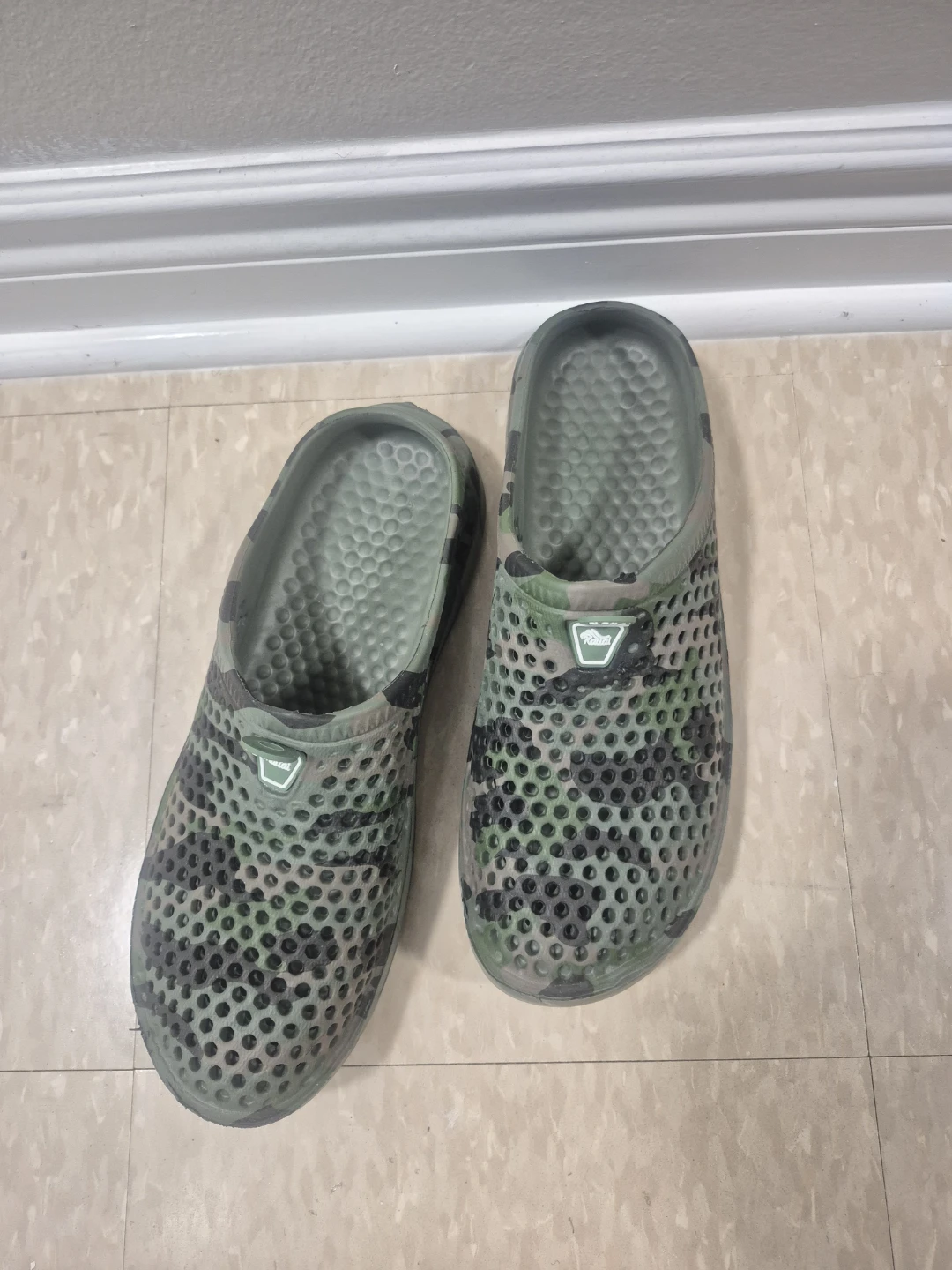 Camo Clogs Size 11