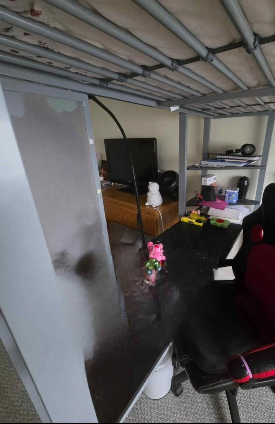 Loft Bed with Desk - photo 3