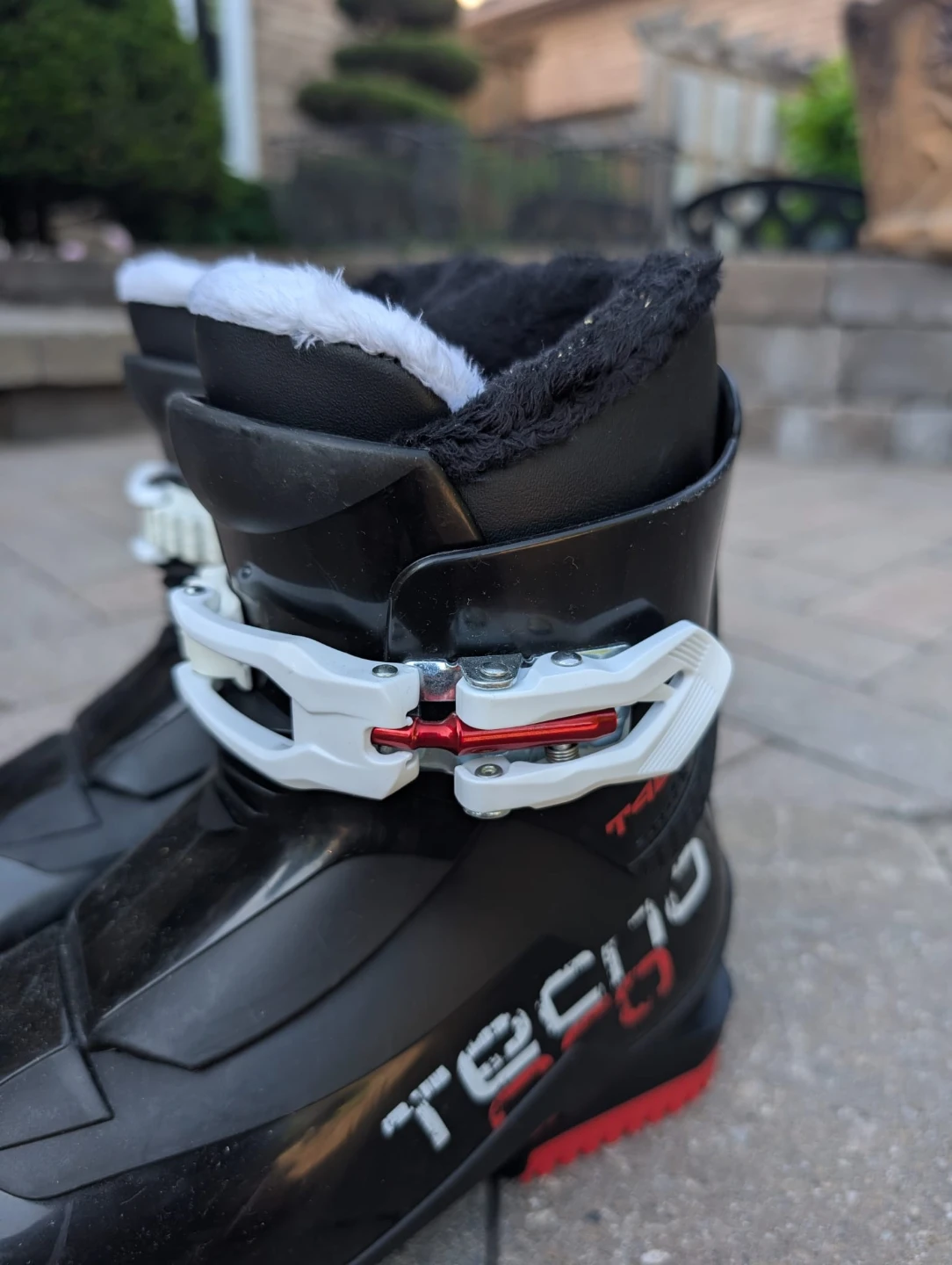 Boy's Techno Pro Ski Boots - size 22 - photo 5
