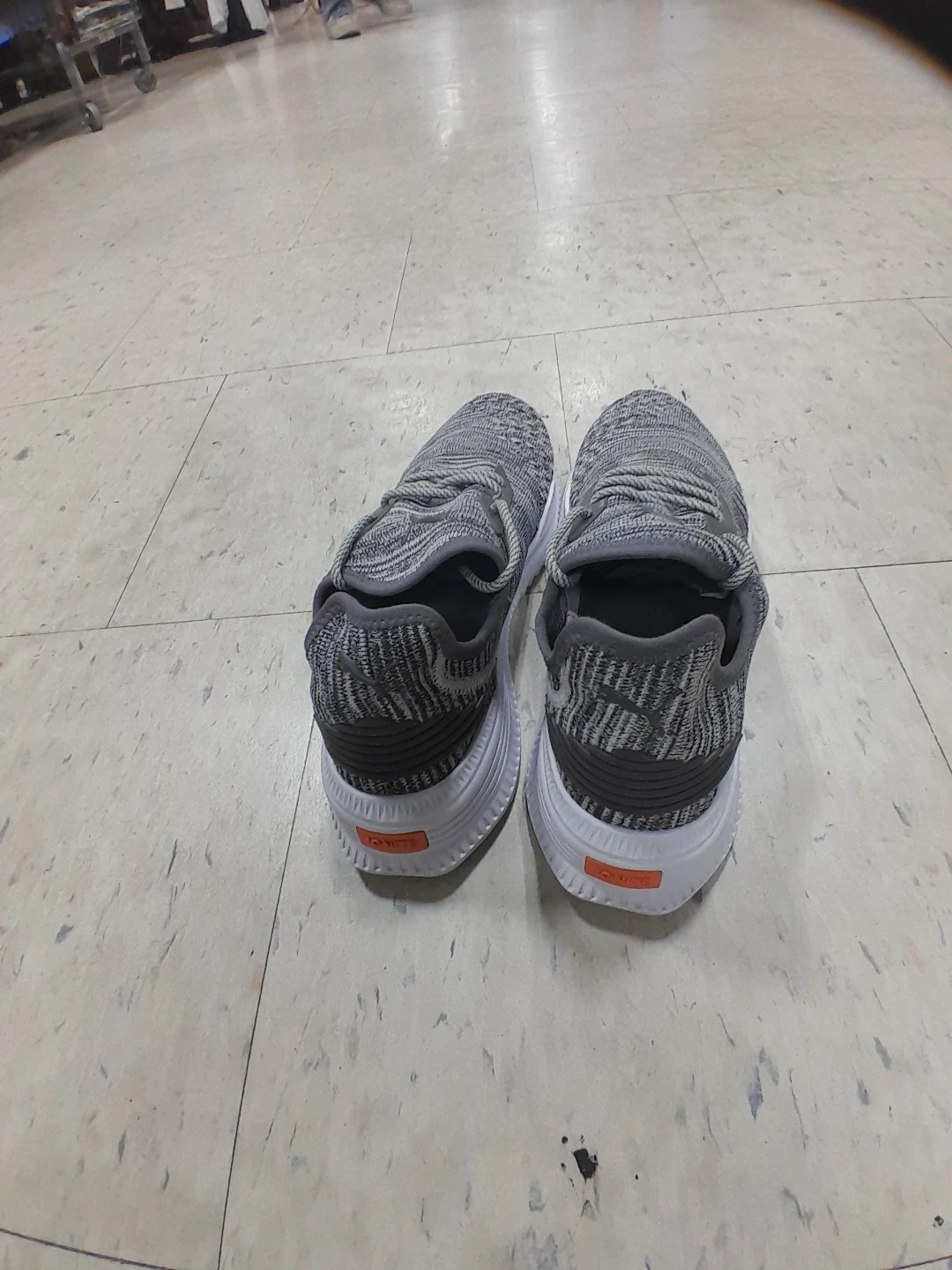 Grey Knit Running Shoes Original Puma Size 11 - photo 2